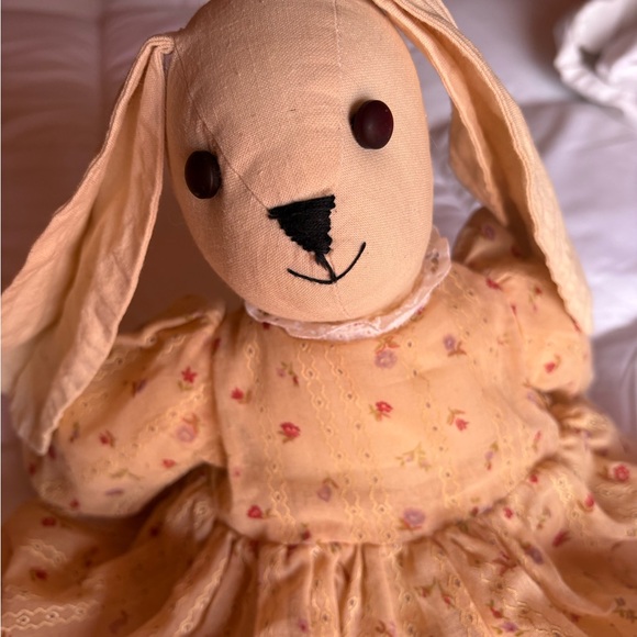Vintage classic bunny doll with lace dress - Picture 4 of 9